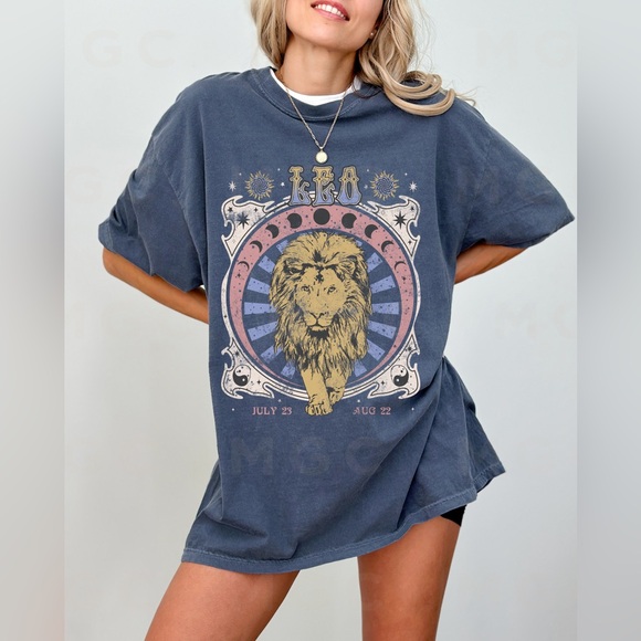 Comfort Colors Leo Zodiac Astrology Celestial Distressed Graphic Tee - Picture 5 of 10